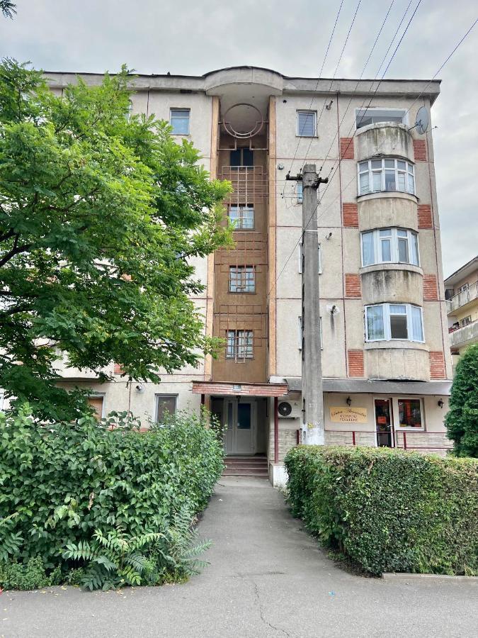 Boby S Studio With Free Parking Turda Exterior photo